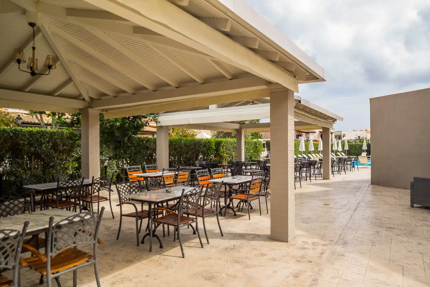 CNic Gemini Hotel Terrasse