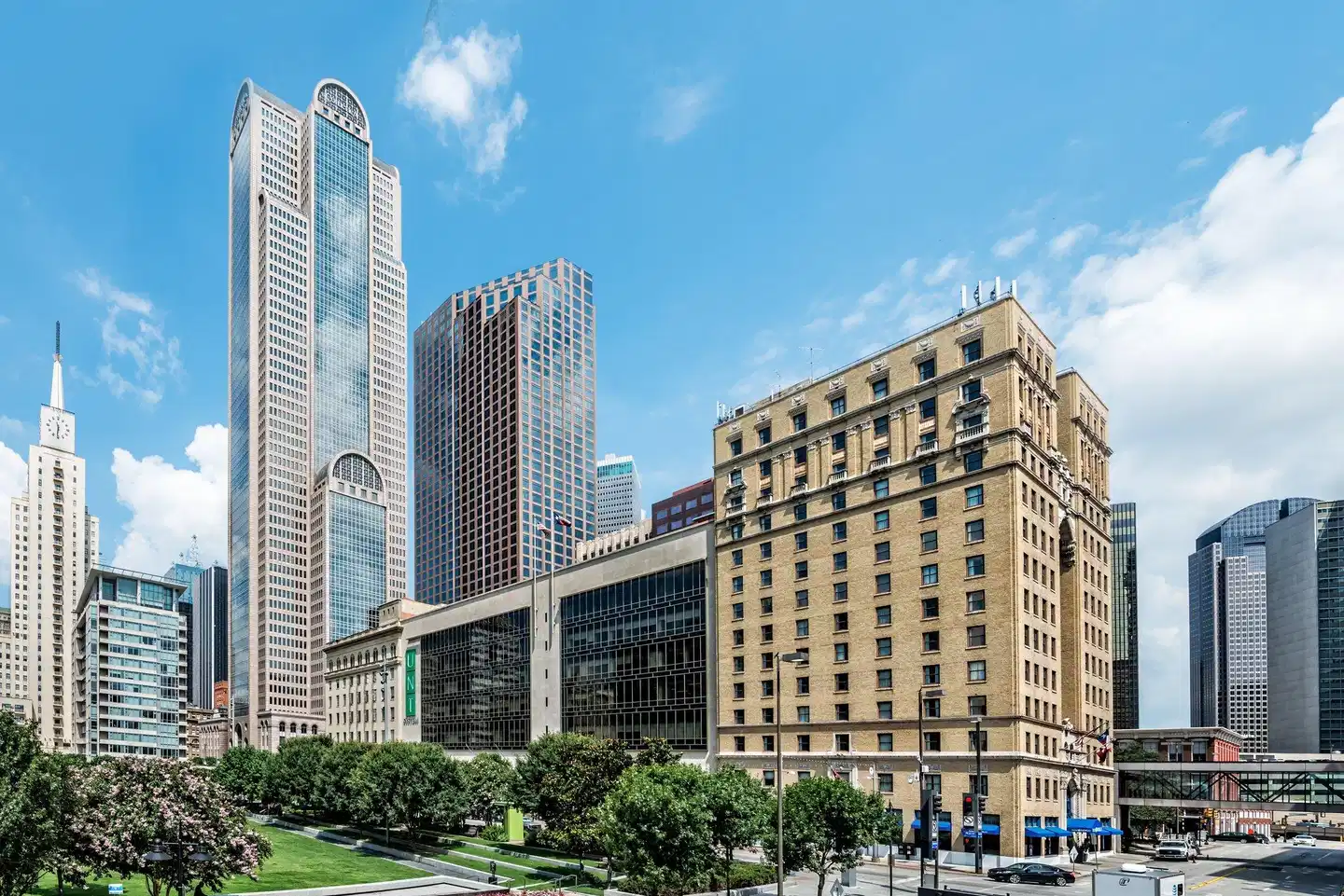 Hotel Indigo Dallas Downtown Aussenansicht