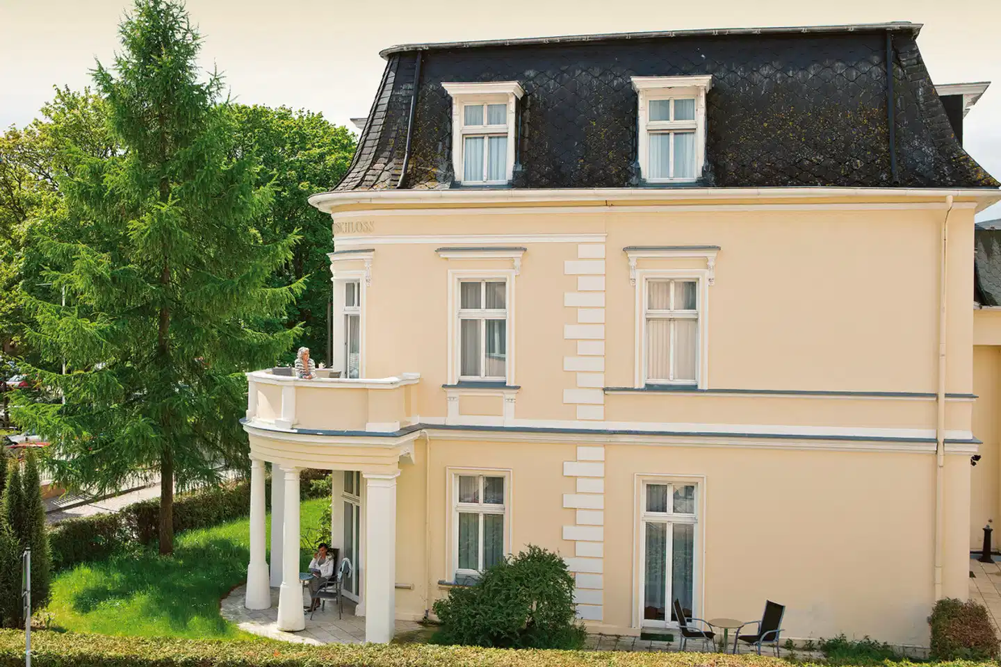 SEETELHOTEL Ostseehotel Ahlbeck mit Villa Strandschloss Aussenansicht