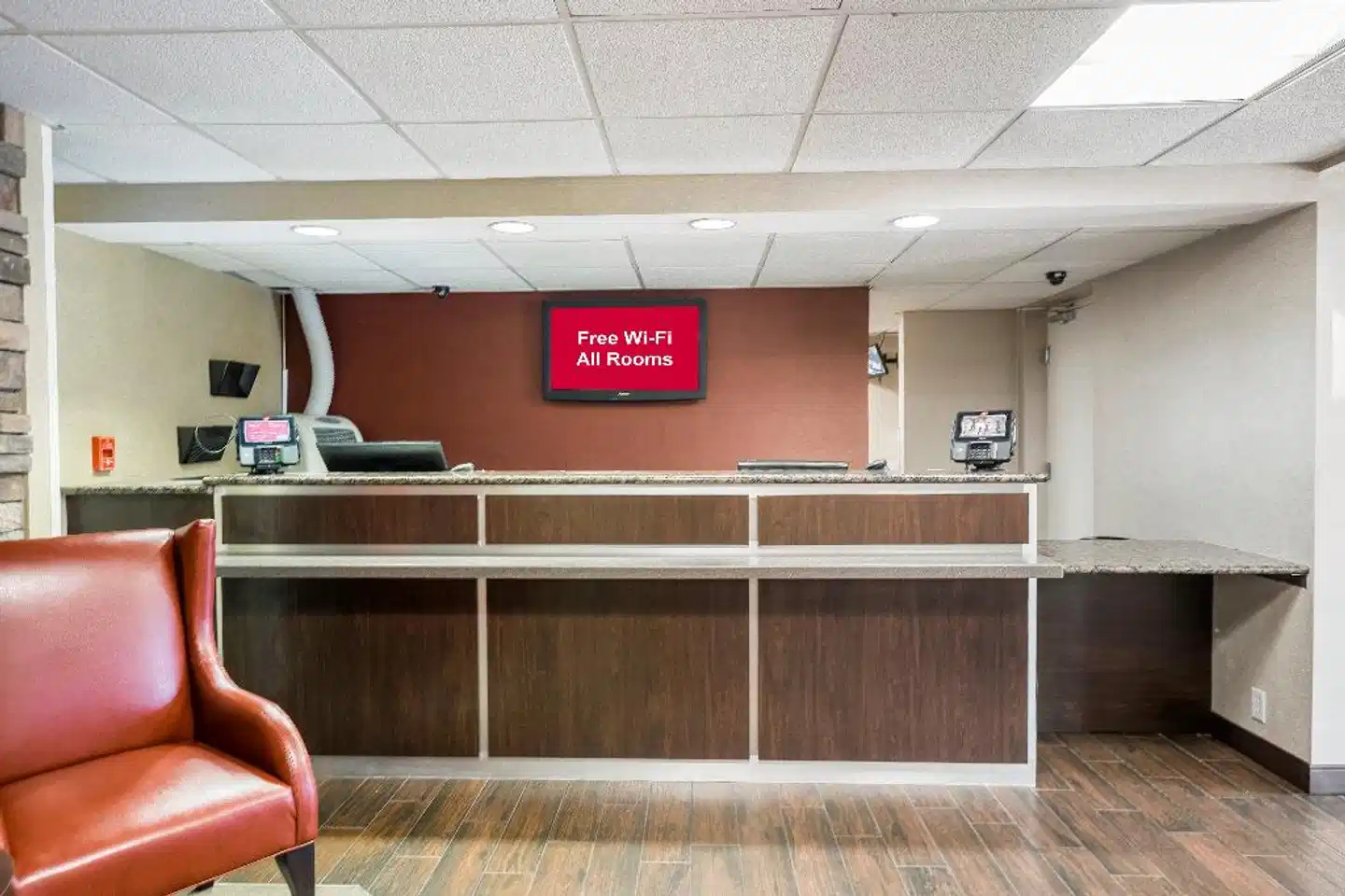 Red Roof Inn Plus Boston - Woburn Lobby