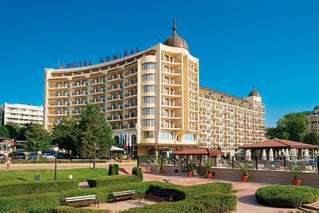 Admiral Aussenansicht