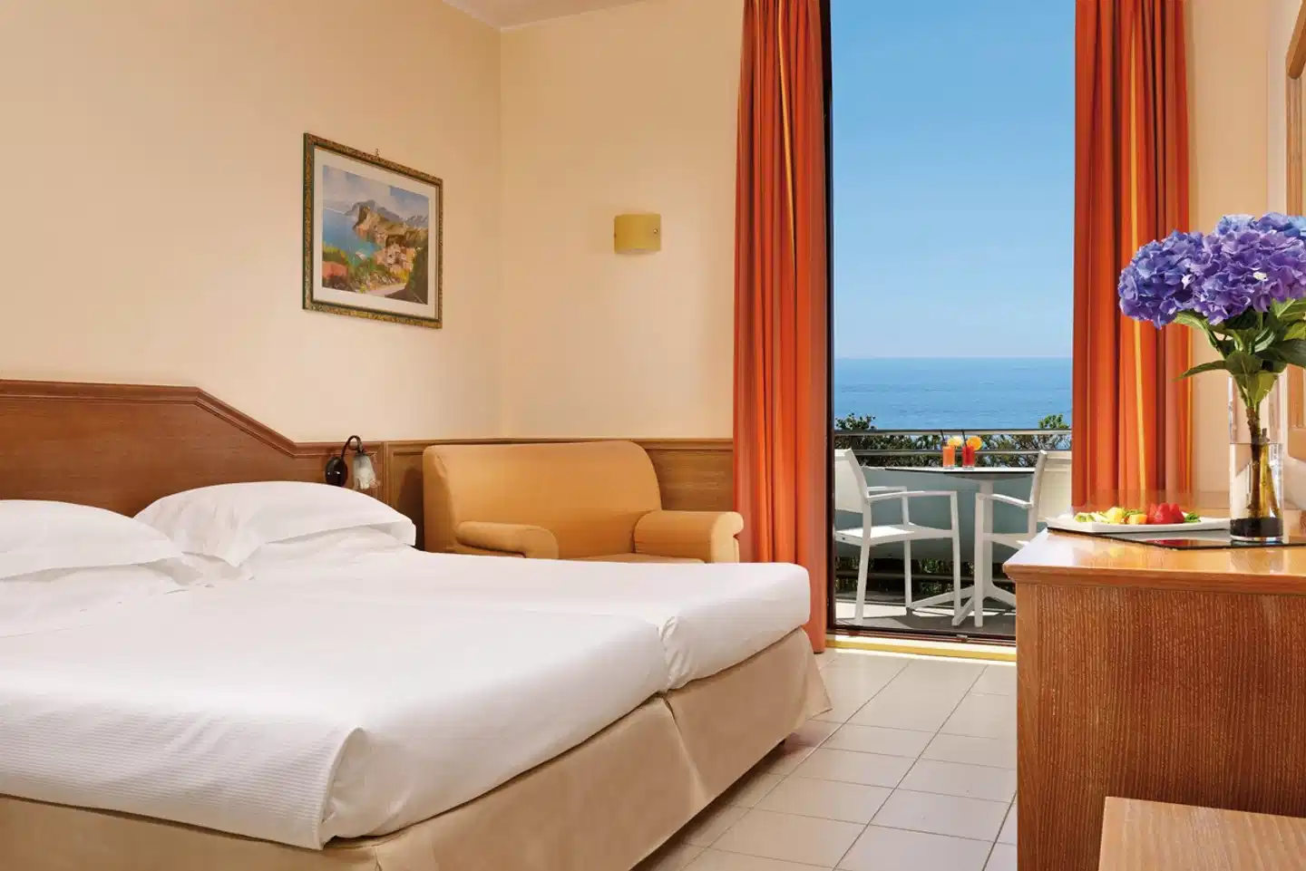 UNAHOTELS Naxos Beach Sicilia Wohnbeispiel
