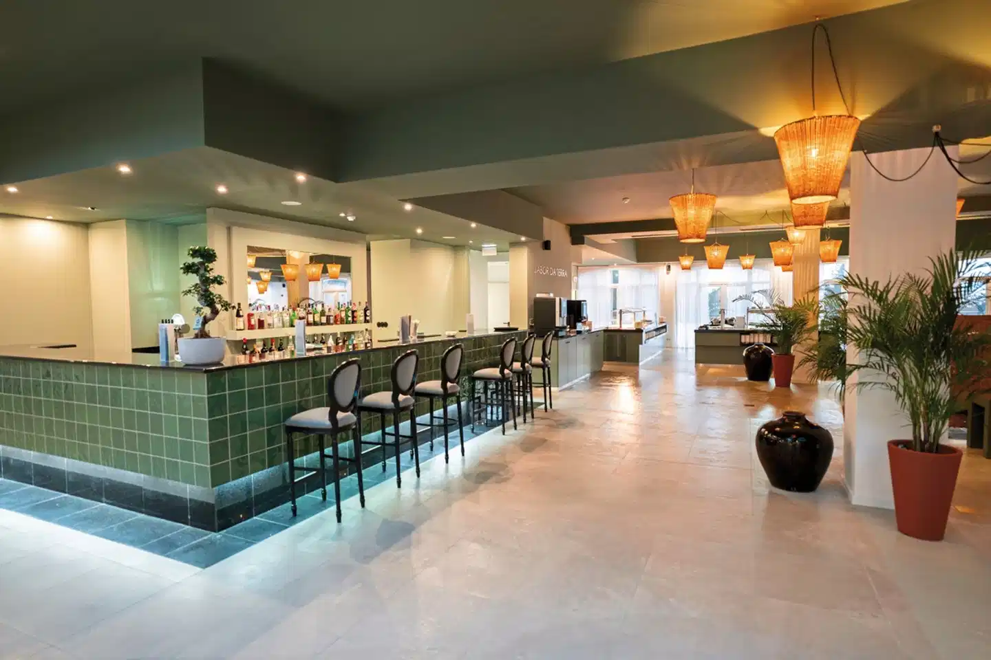 Enotel Santo da Serra Bar