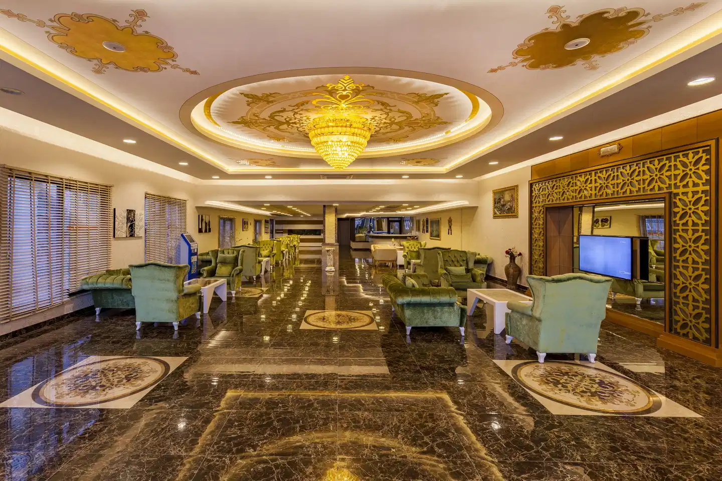 Club Hotel Belpinar Lobby