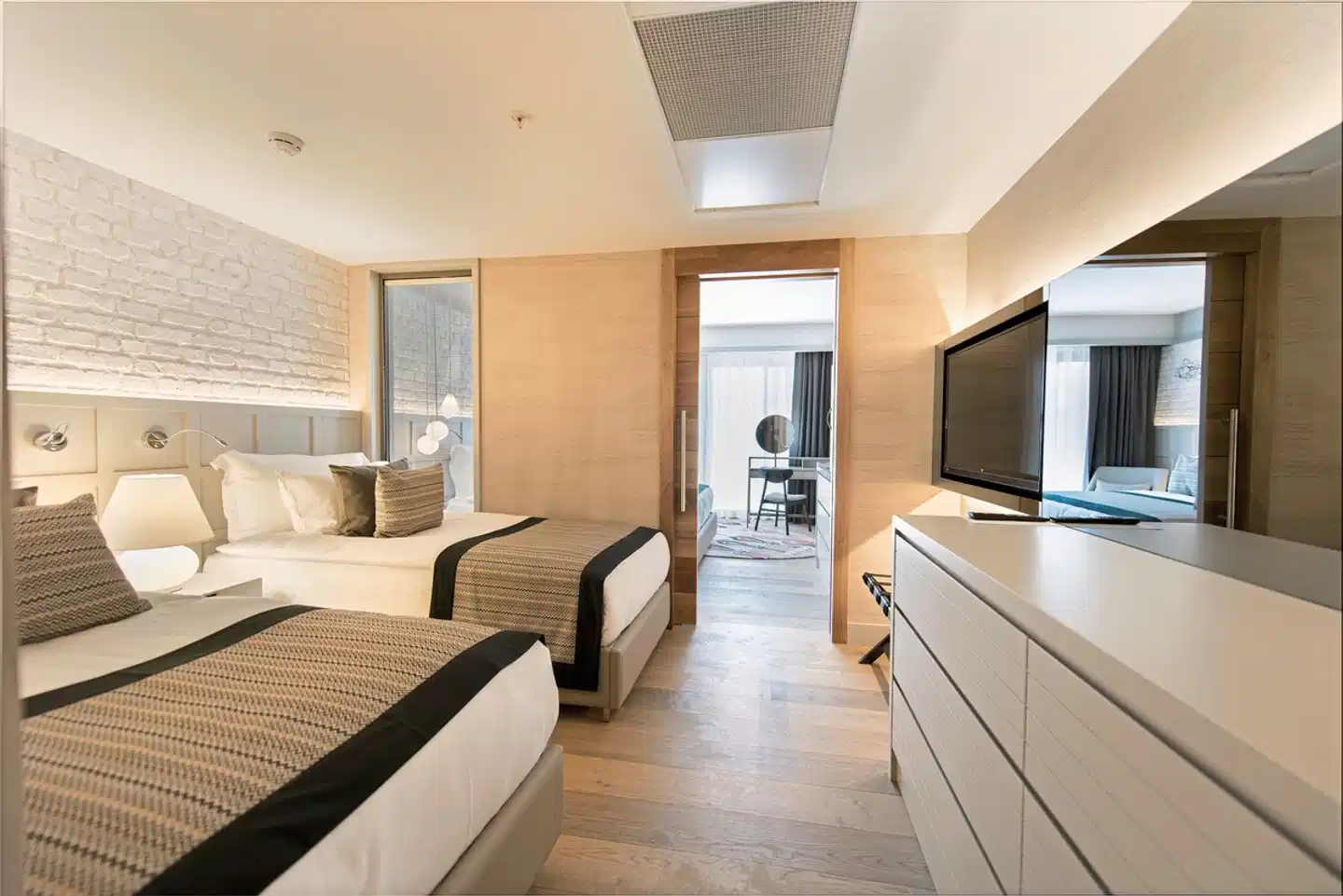 Acanthus & Cennet Barut Collection Wellness