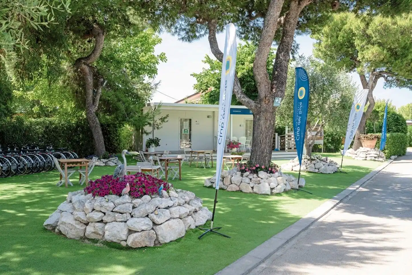 Stork Family Collection Garten