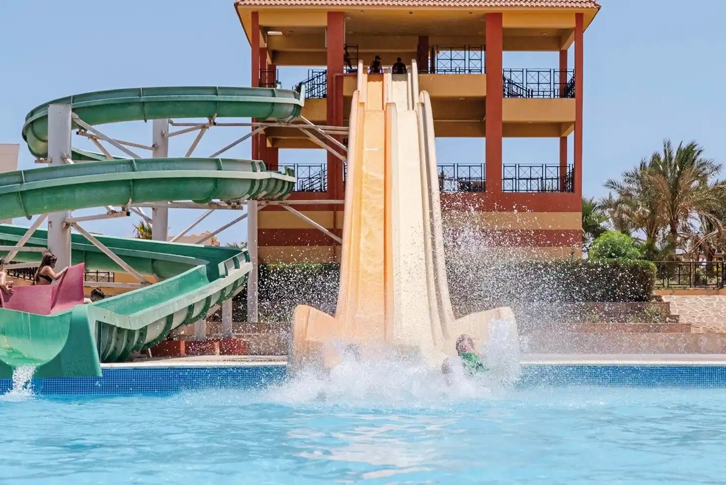 Malikia Resort Abu Dabbab Pool