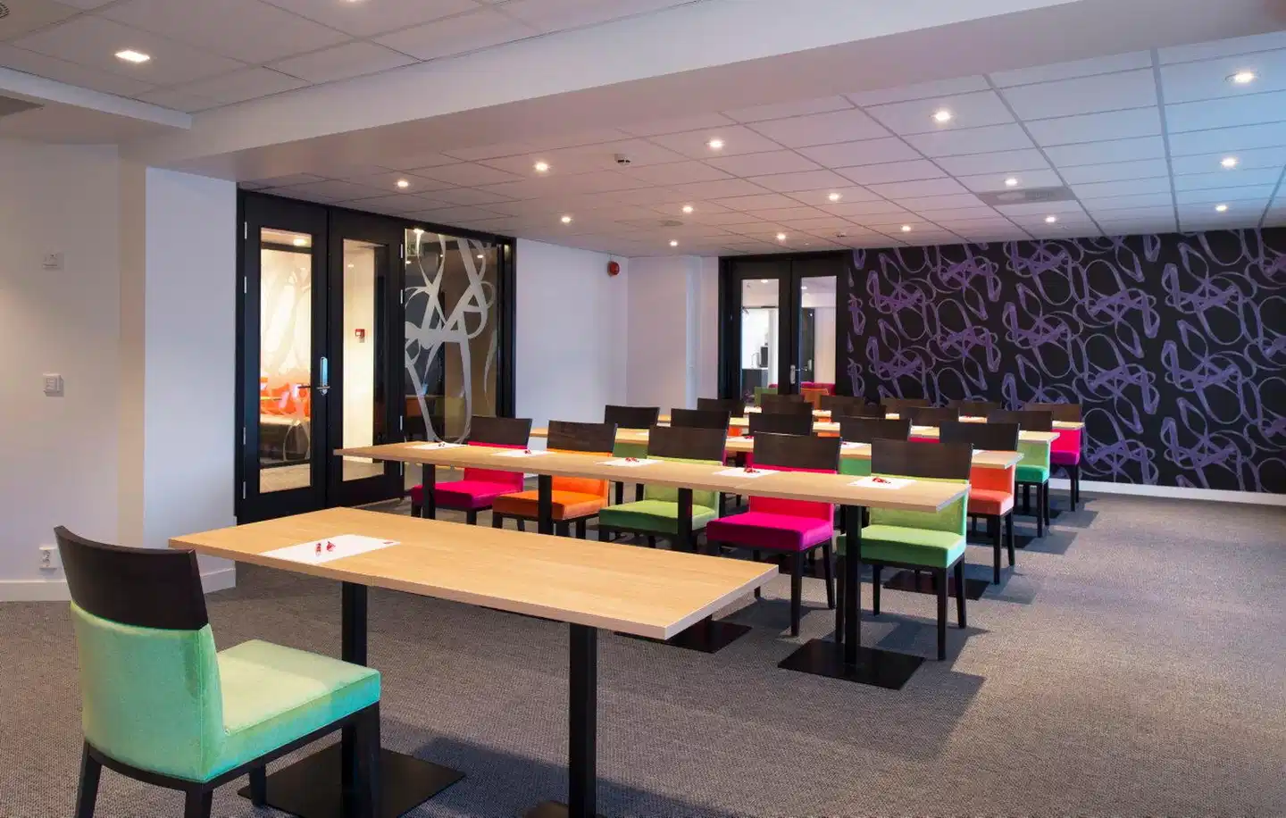 Thon Hotel Bergen Airport Bar