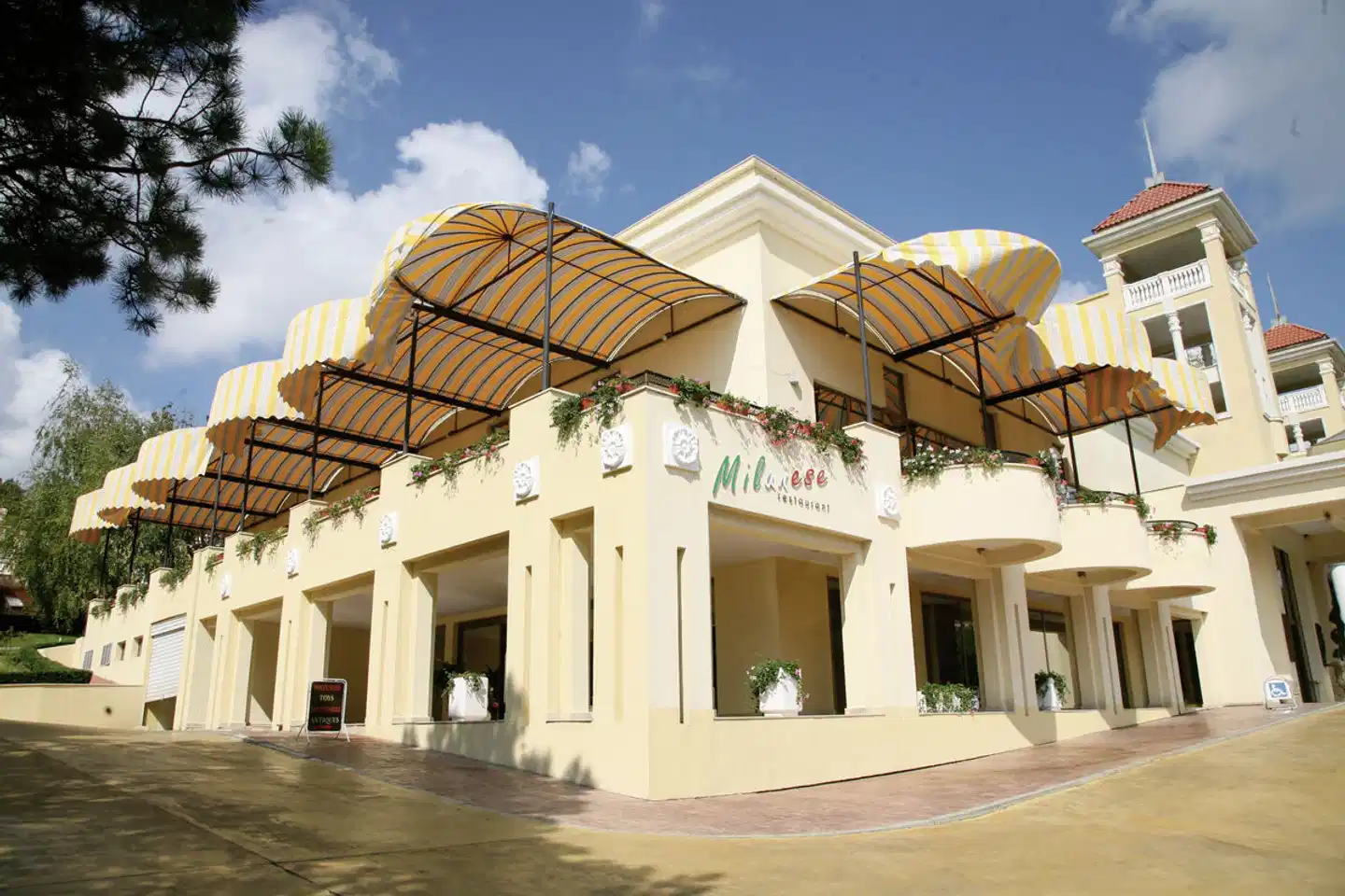 Duni Royal Resort Belleville Aussenansicht