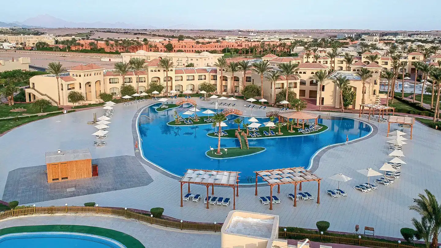 Cleopatra Luxury Resort Makadi Bay Pool