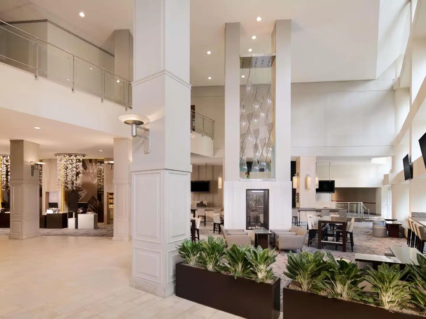 Swissôtel Chicago Lobby