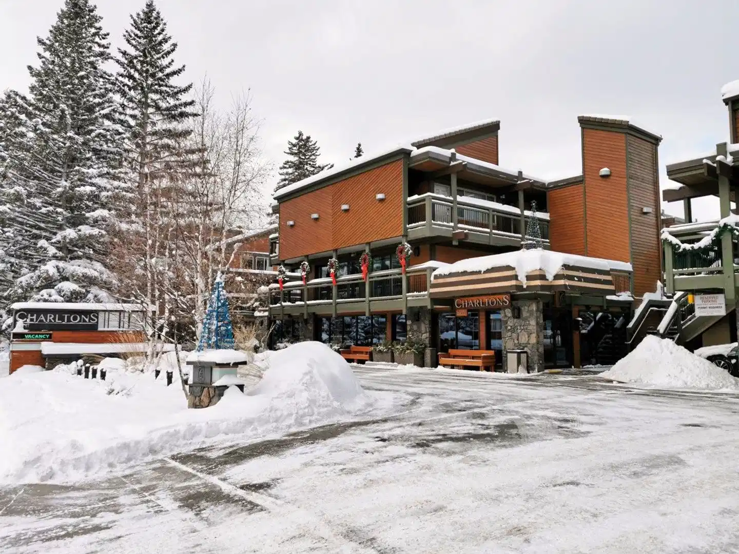 Charltons Banff Aussenansicht