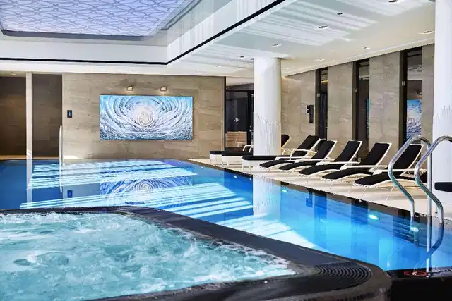 Hilton Tallinn Park Hallenbad