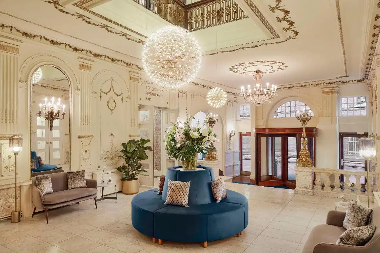 Tivoli Doelen Amsterdam Lobby