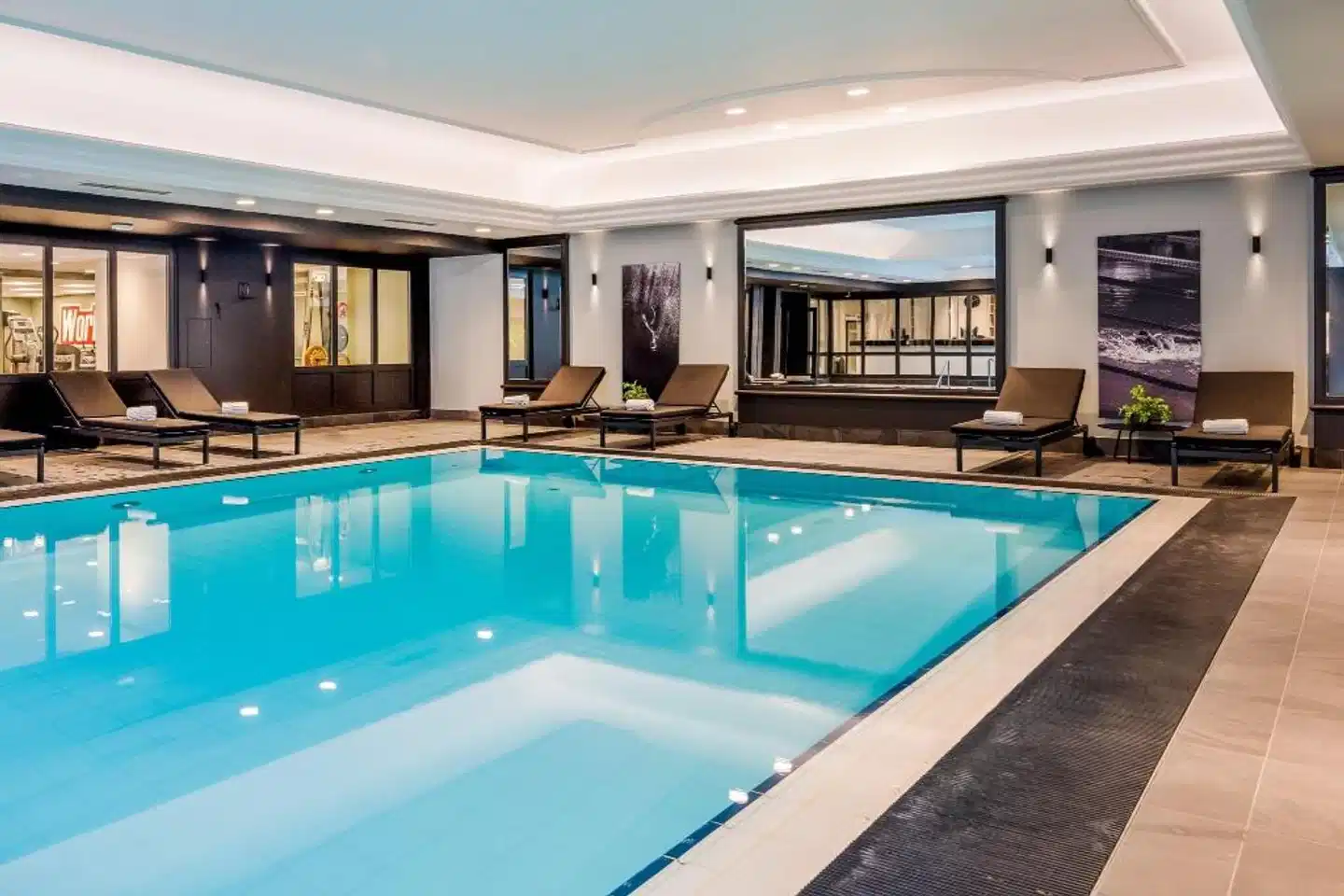 Renaissance Brussels Hotel Hallenbad