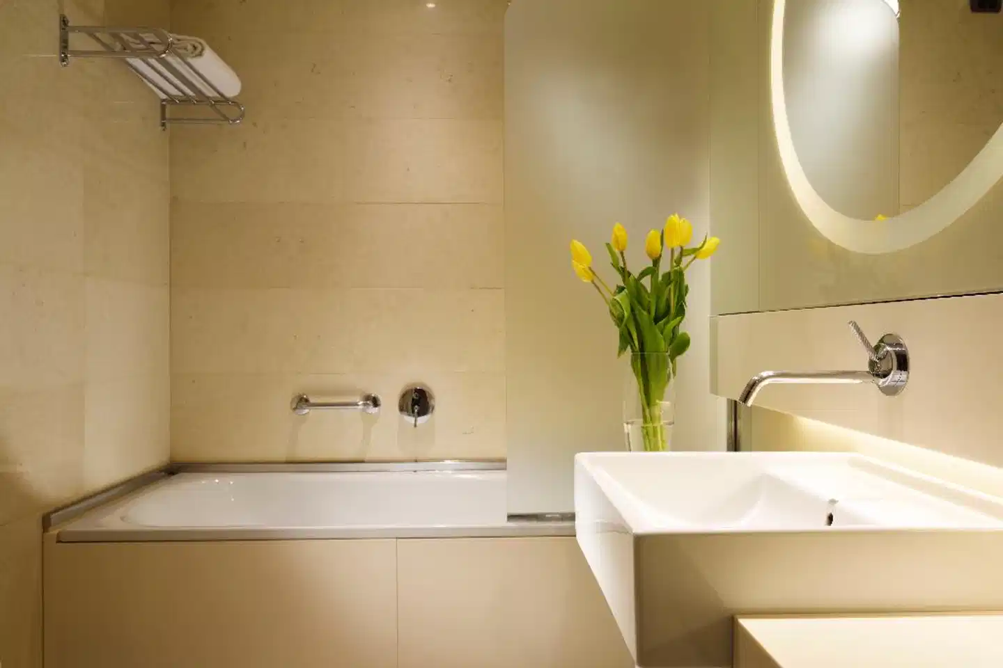 UNA Hotel Bologna Badezimmer