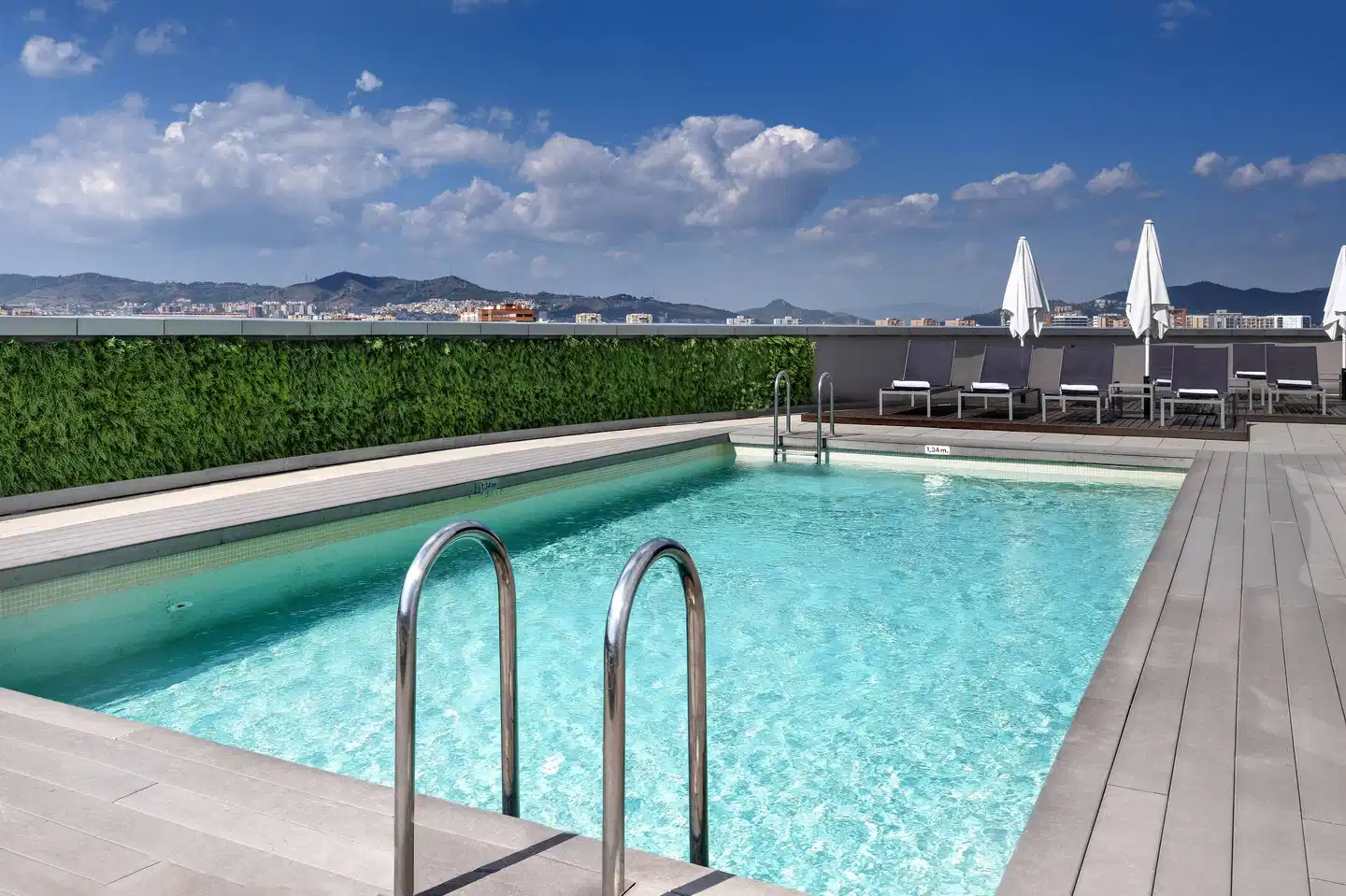 Barcelona Condal Mar Pool