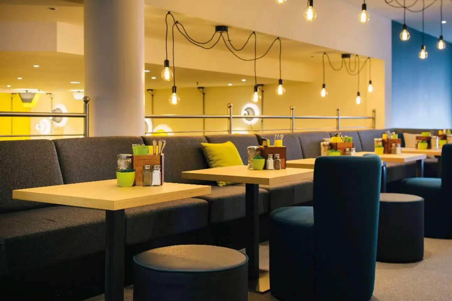 Vienna House Easy Coburg Lobby