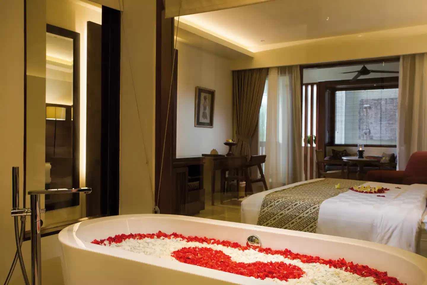 The Ubud Village Hotel Badezimmer