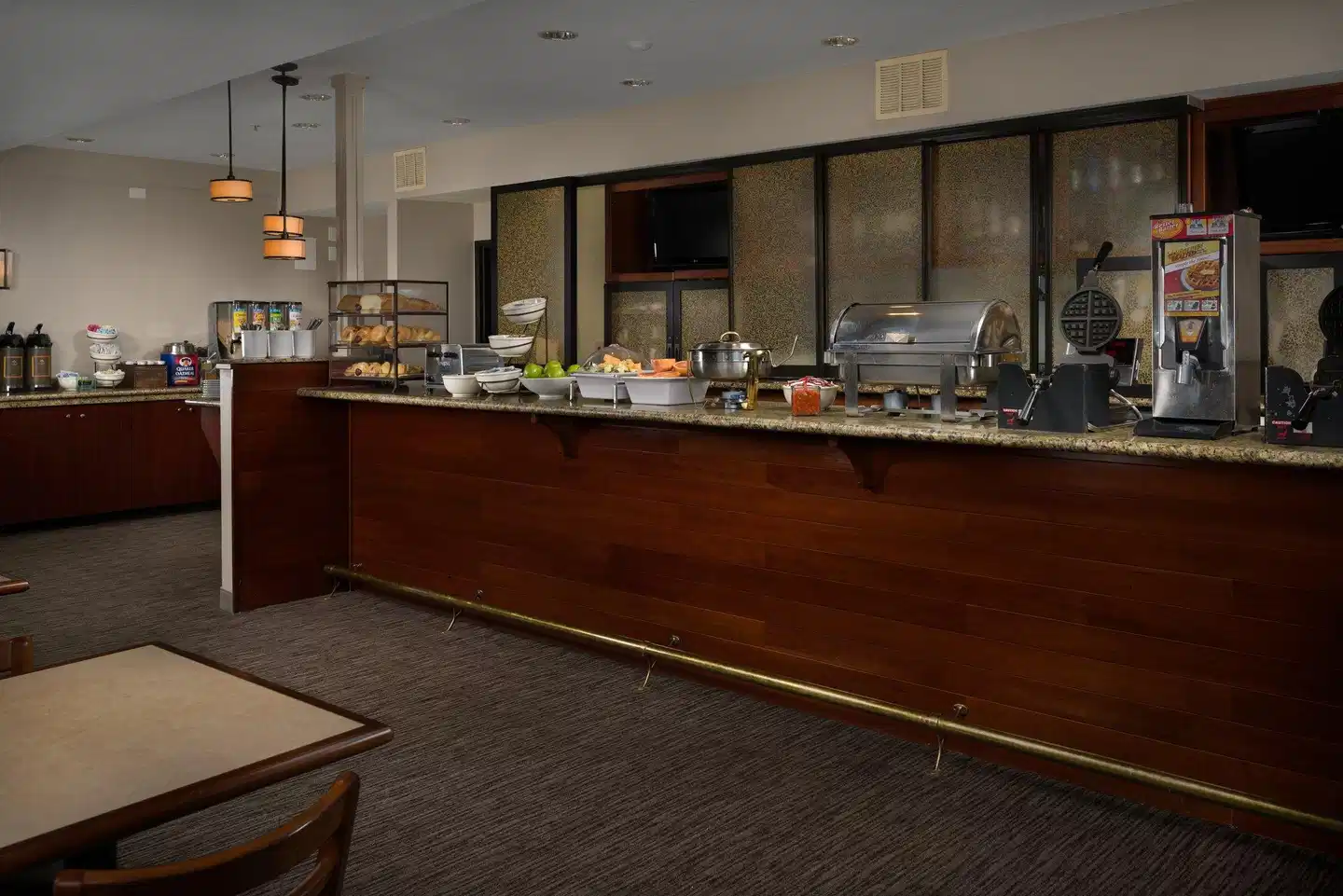 Country Inn & Suites by Radisson, Portland International Airport, OR Bar