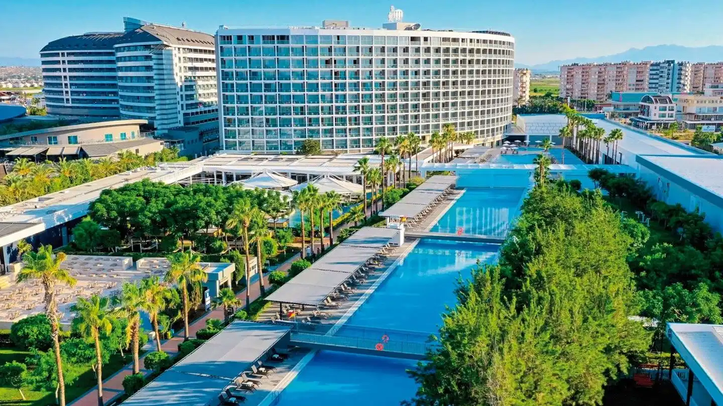 Crystal Centro Aussenansicht