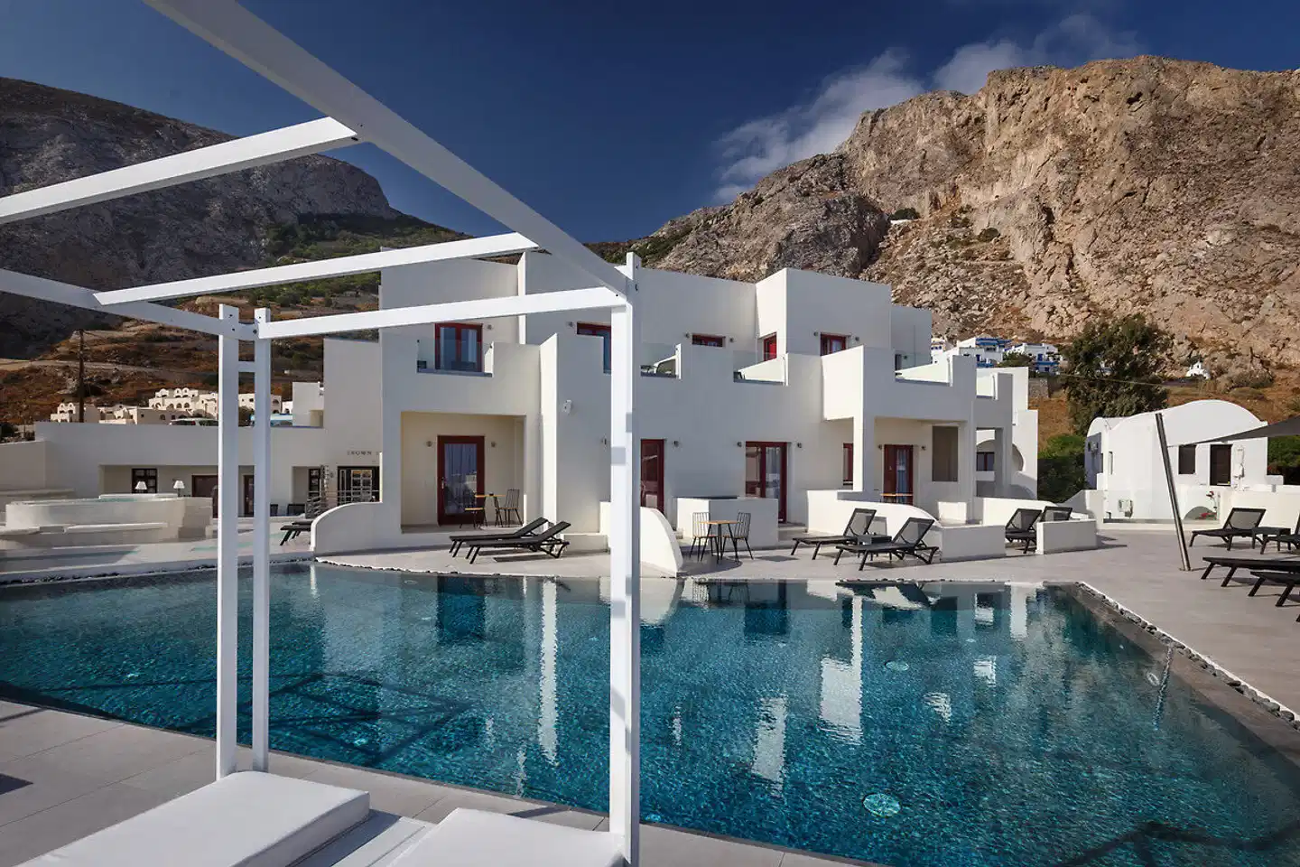 MAR n MAR Crown Hotel and Suites Pool