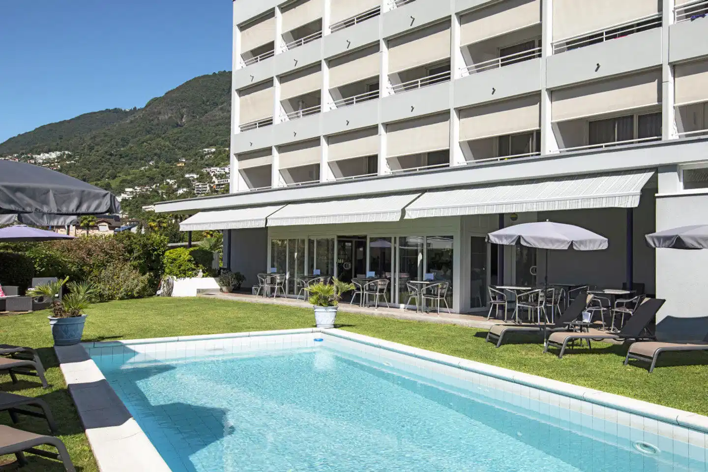 Smart-Hotel Minusio Pool