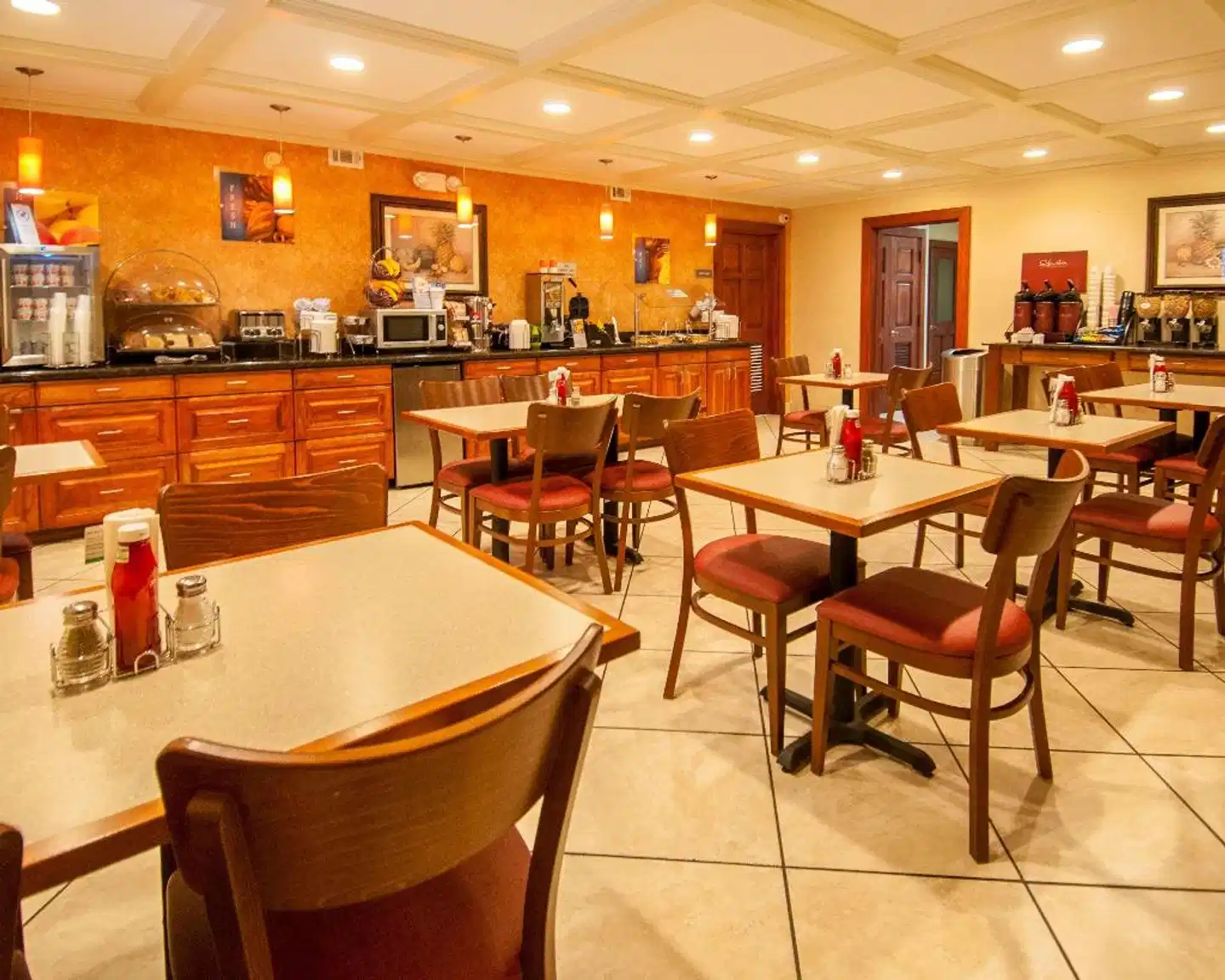 Best Western Vicksburg Inn Bar