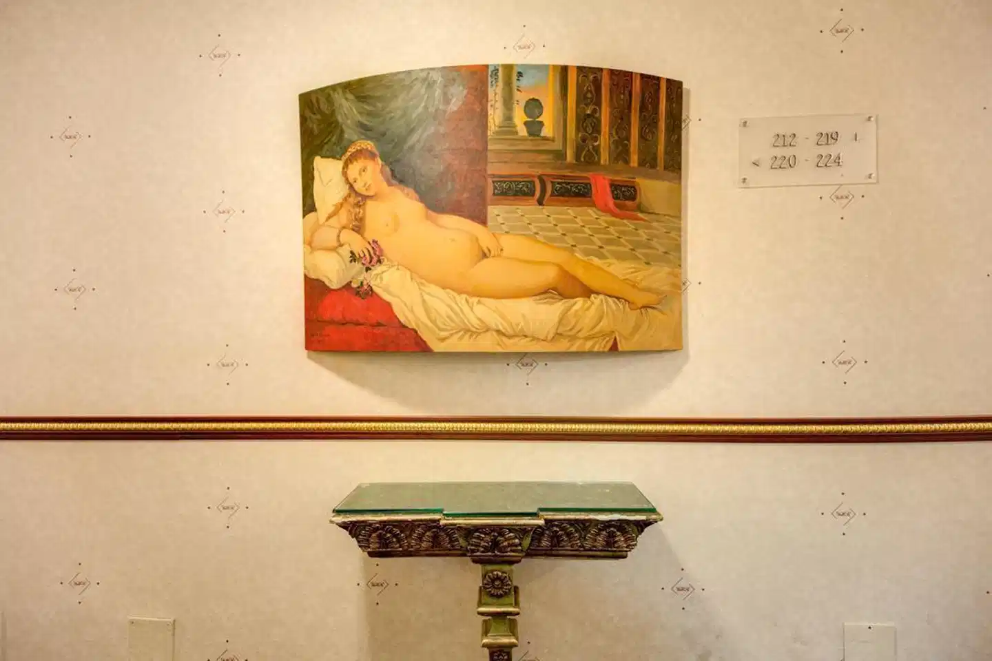 Romana Residence Lobby