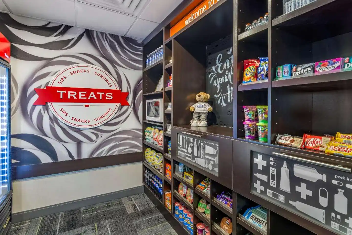 Hampton Inn & Suites by Hilton Edmonton/West Lobby