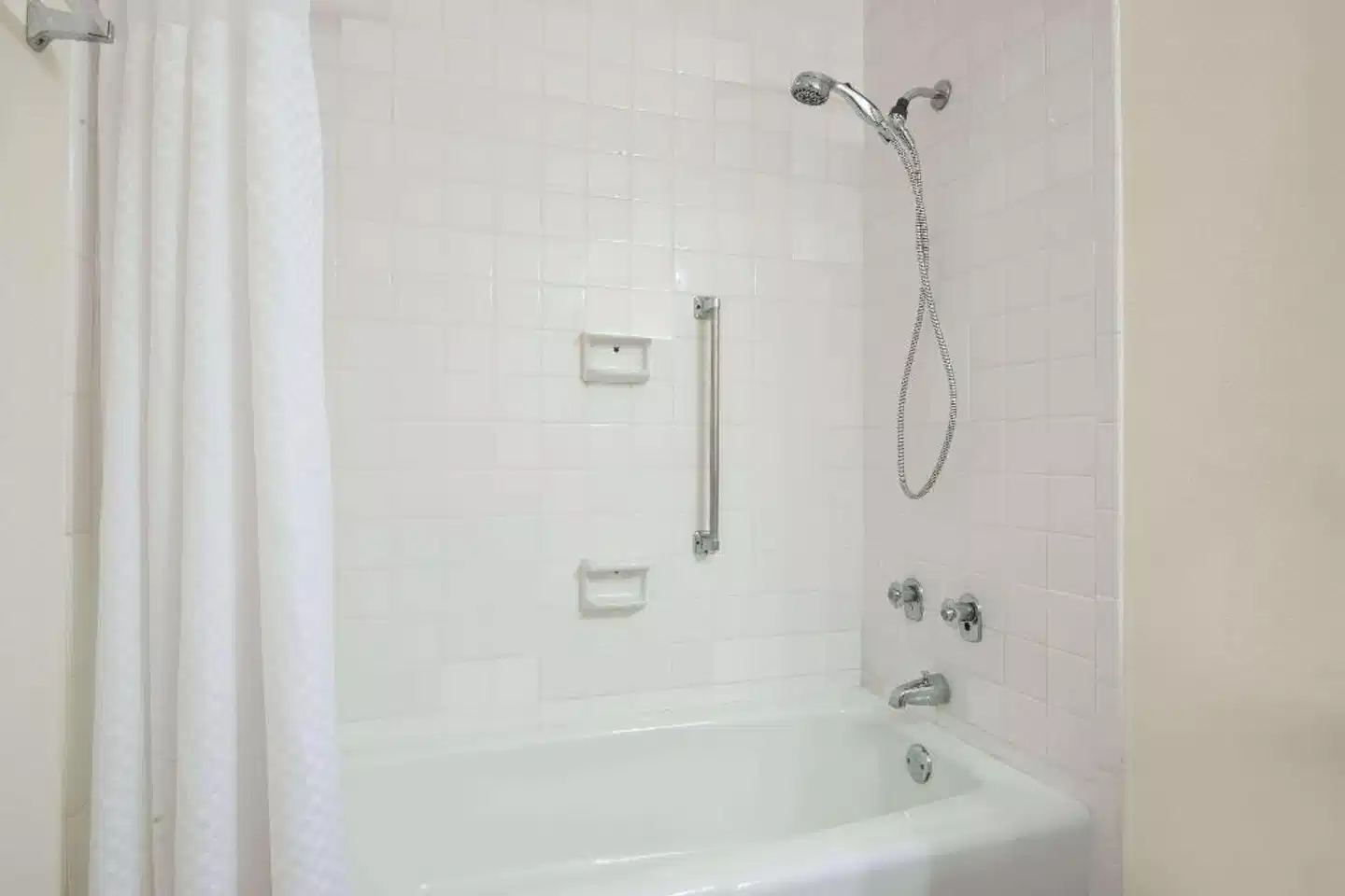 Days Inn by Wyndham Colorado City Badezimmer