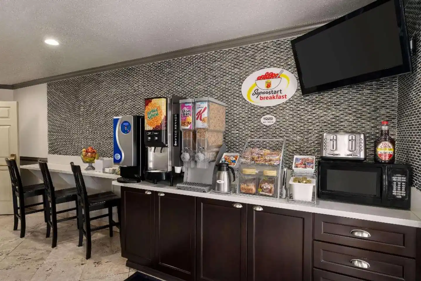 Super 8 by Wyndham Santa Clarita/Valencia Bar