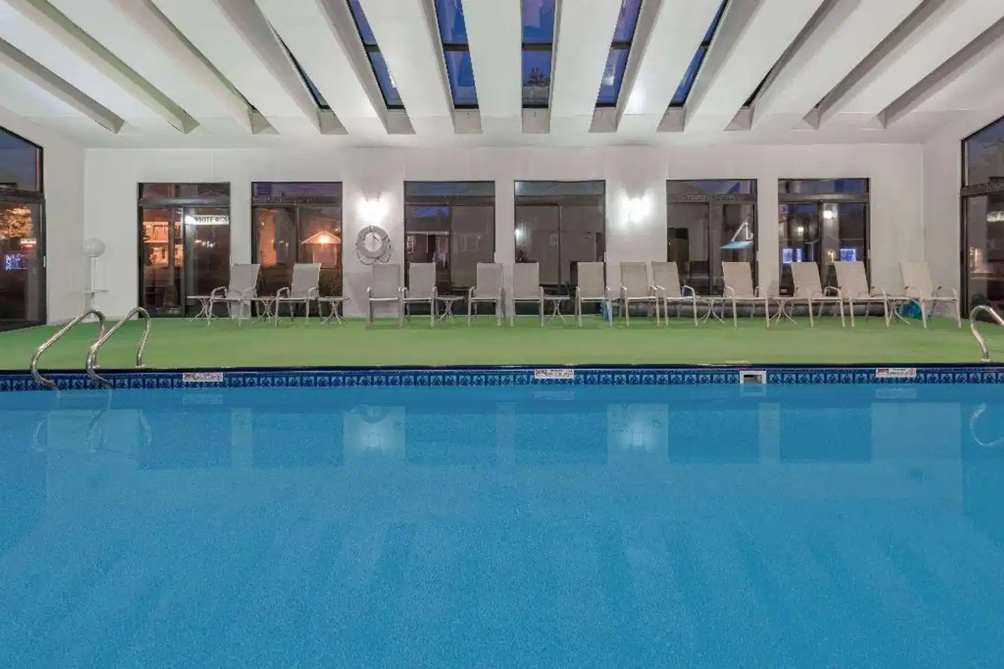 Travelodge by Wyndham Hershey Hallenbad