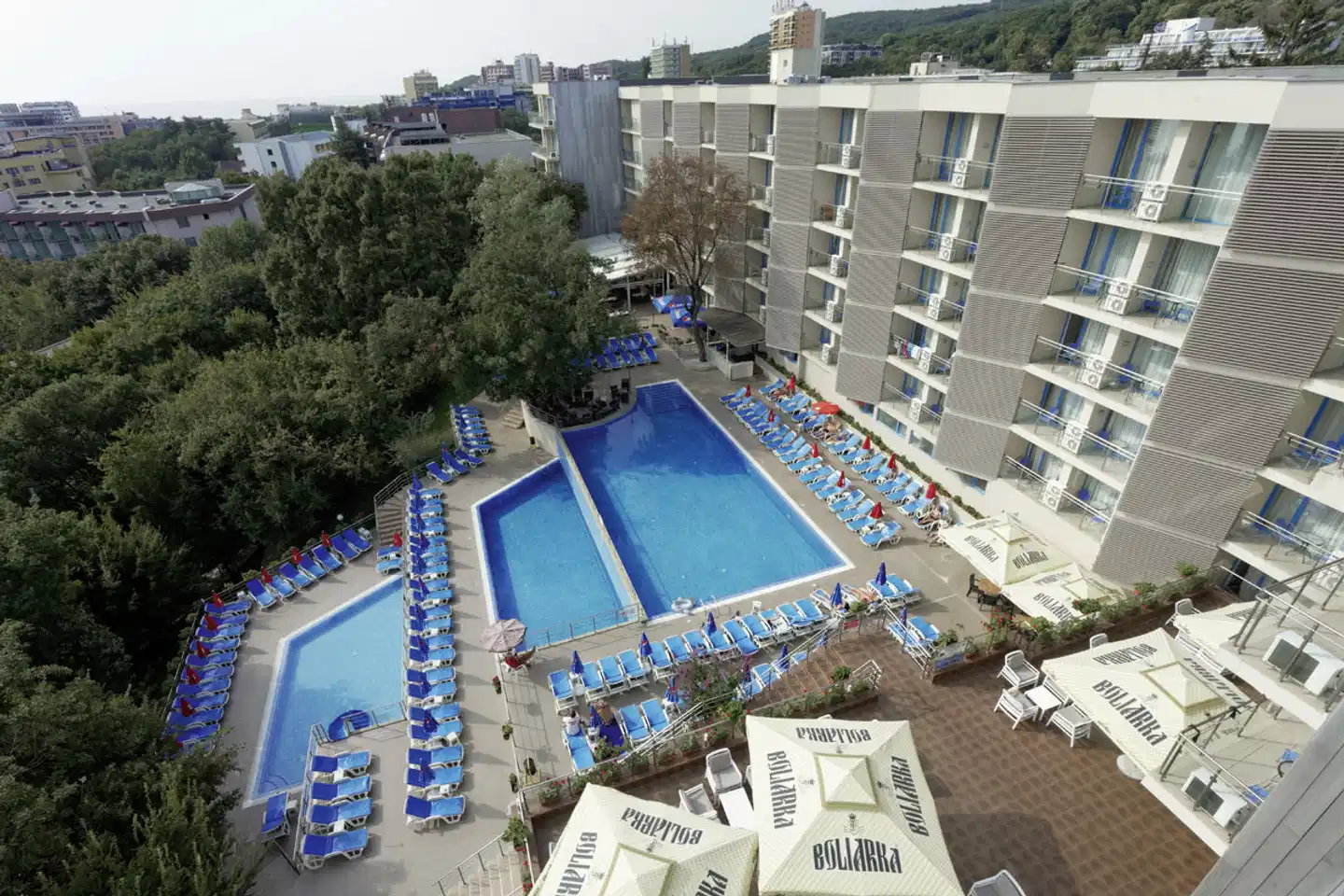 Slavey Aussenansicht