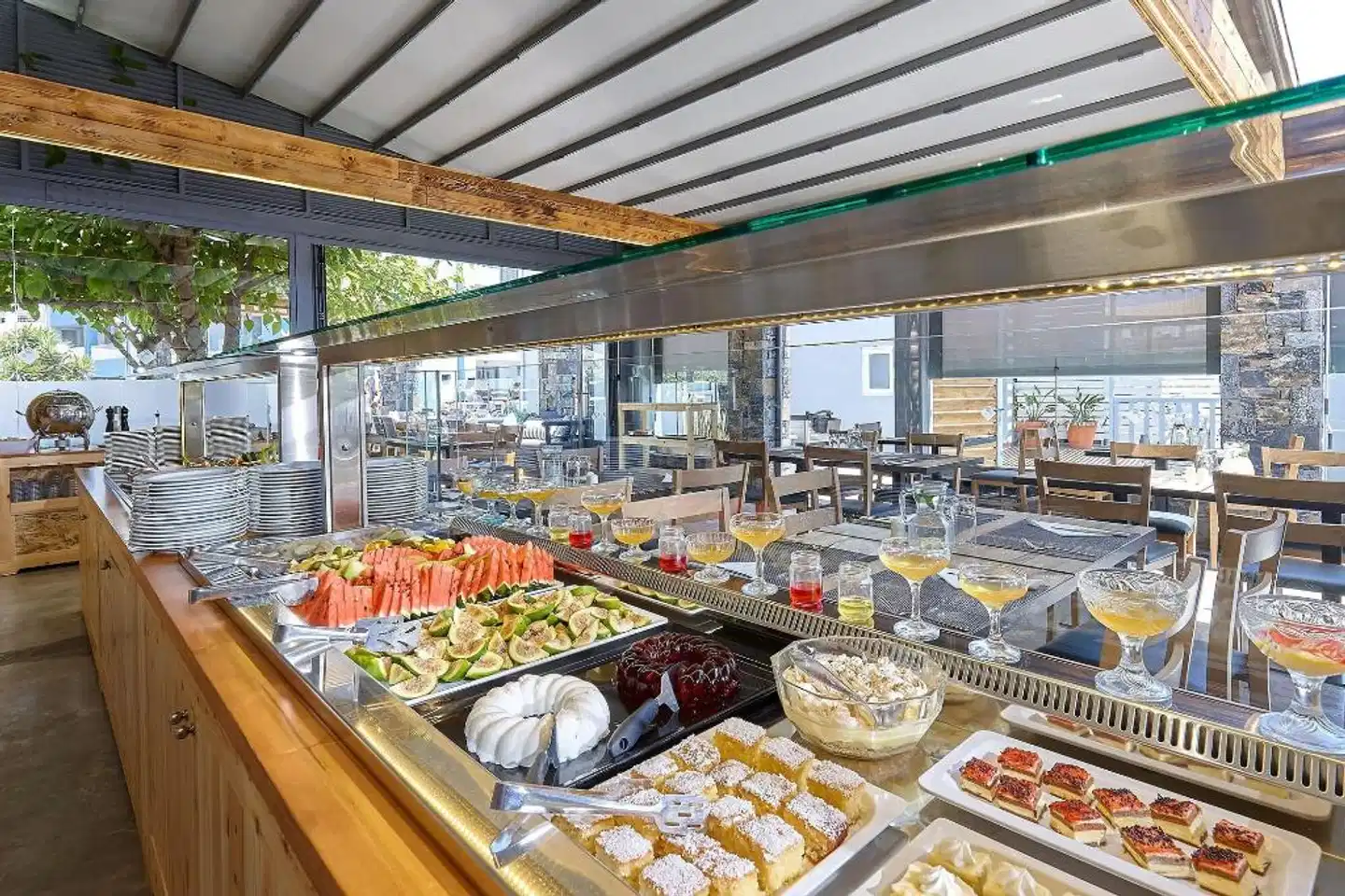 Pollis Hotel Restaurant