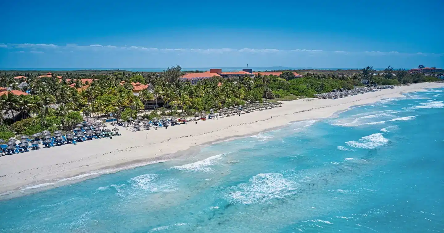 roc Arenas Doradas Strand