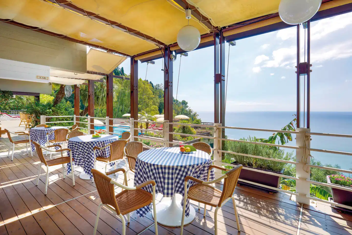 Monte Tauro Terrasse