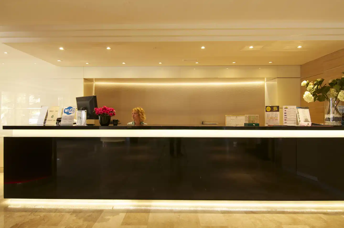 Ipanema Park & Beach Lobby