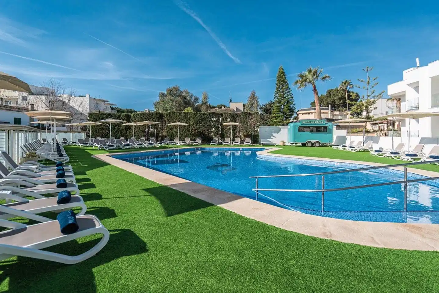 THB Maria Isabel Pool