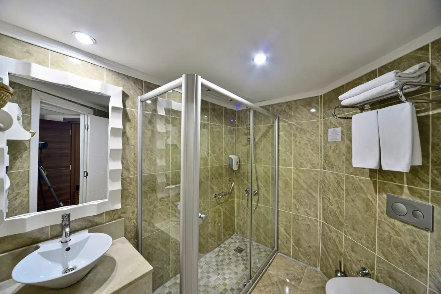 Linda Resort Badezimmer