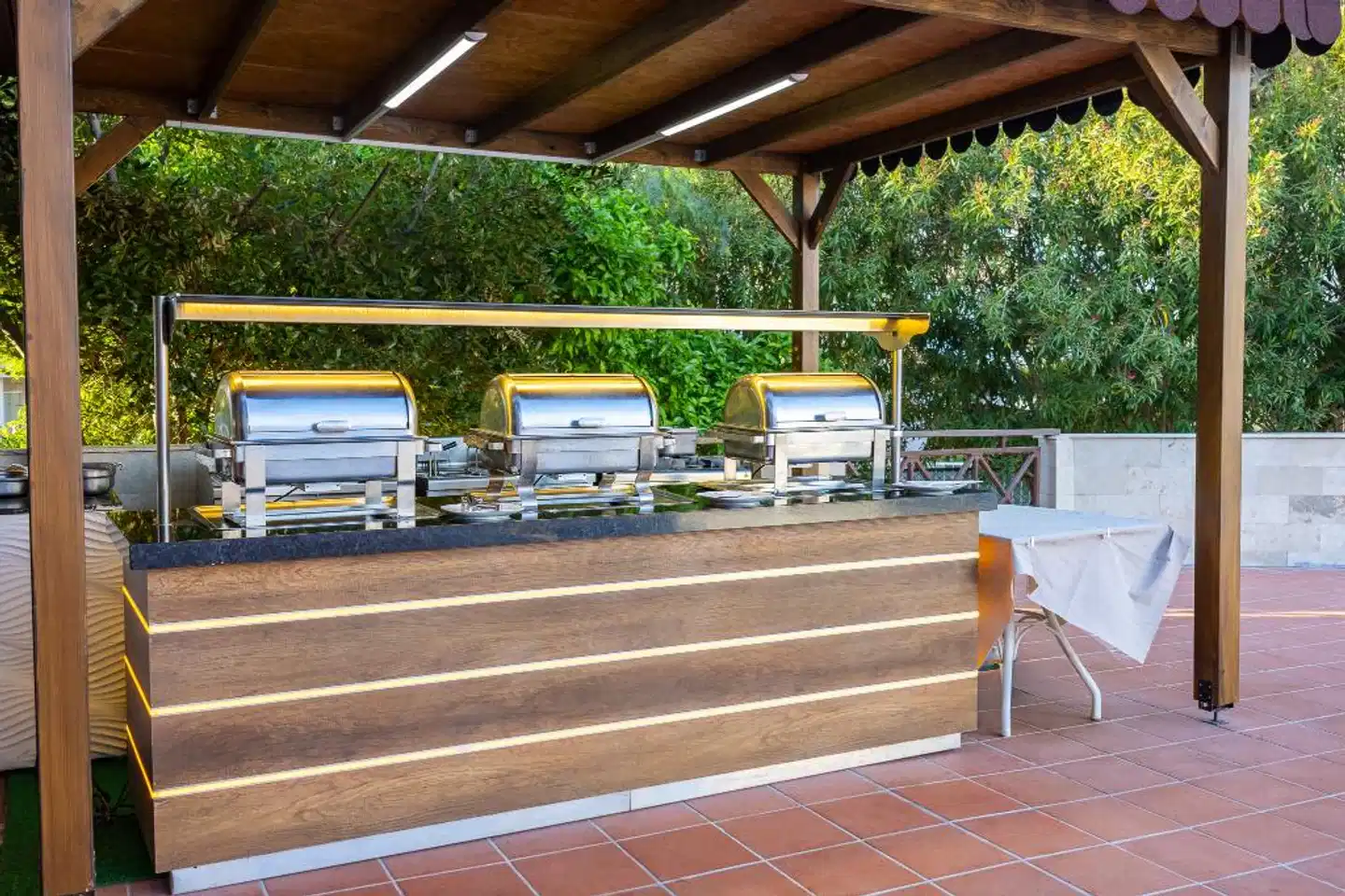 Sentinus Hotel Terrasse