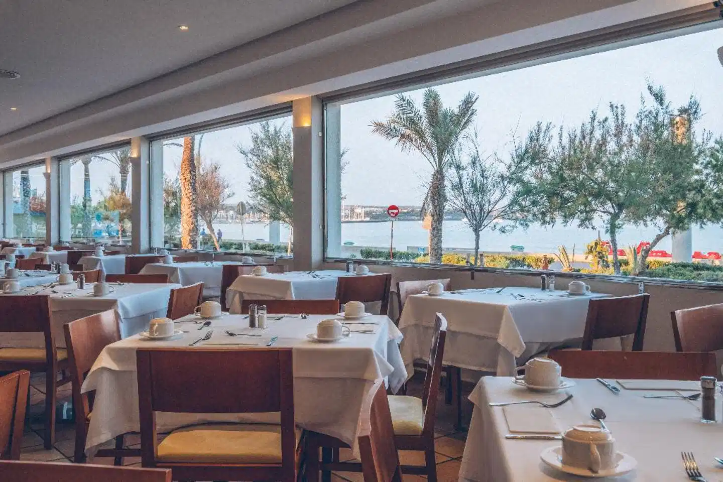 AYA Seahotel Restaurant