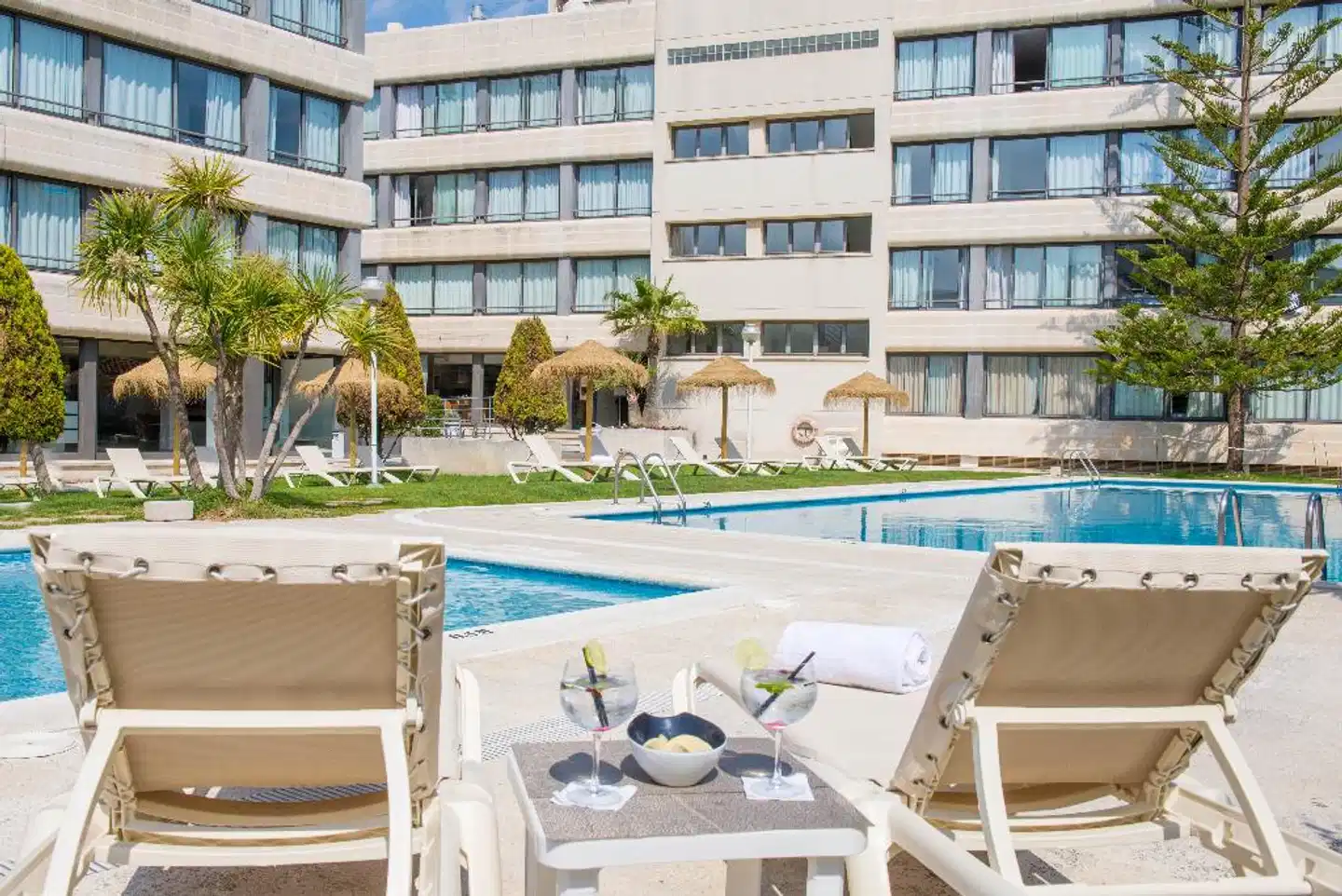 Atenea Park Suites & Apartments Pool