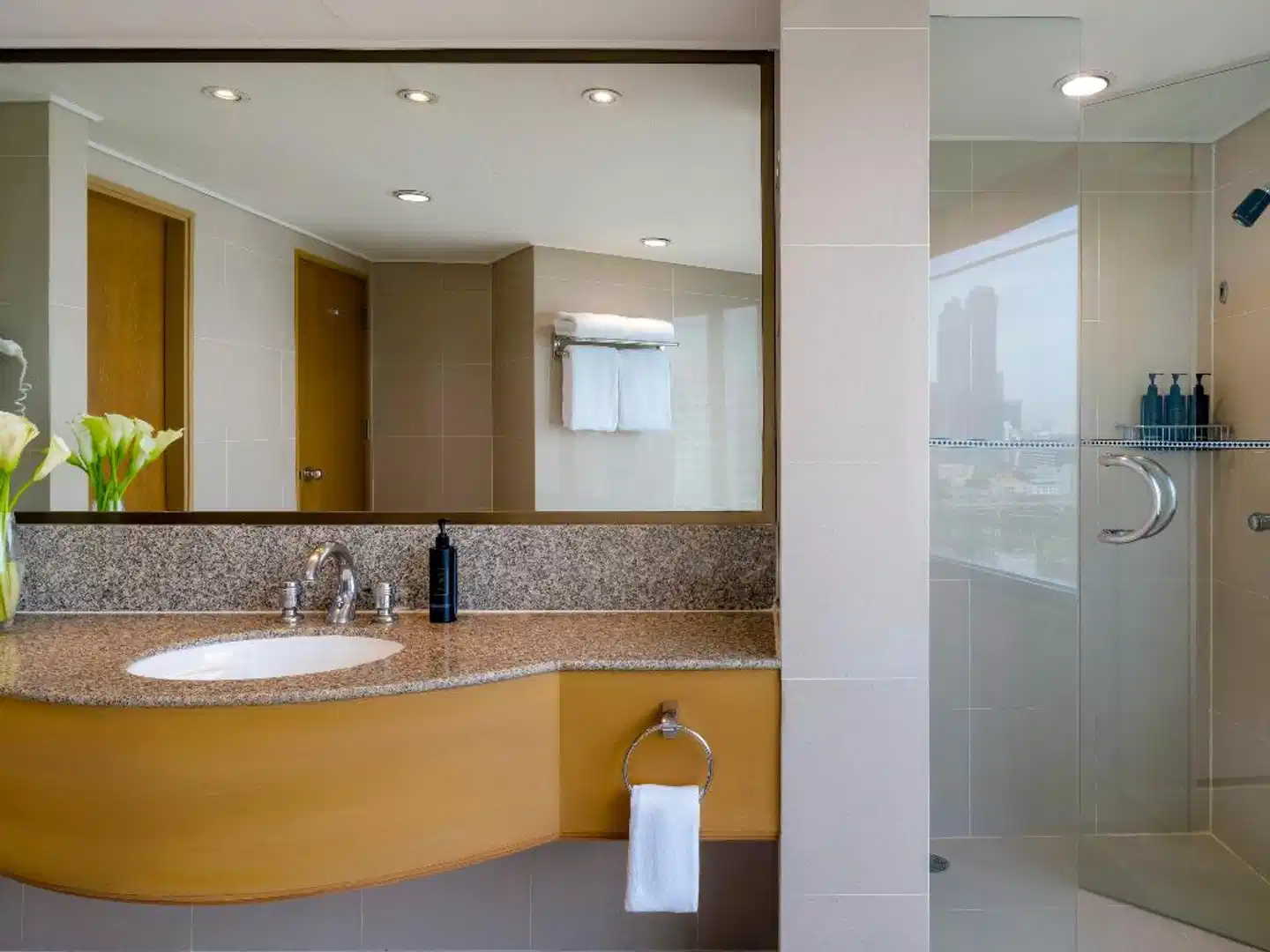 Grand Mercure Bangkok Atrium Badezimmer