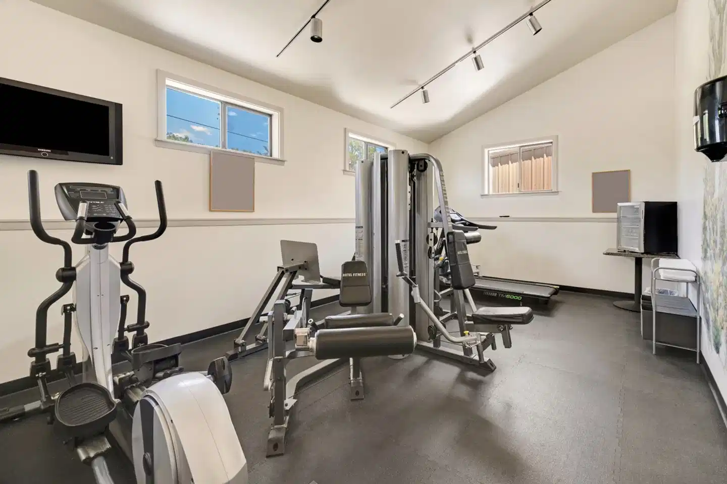 Best Western Plus Frontier Motel Sport und Entertainment