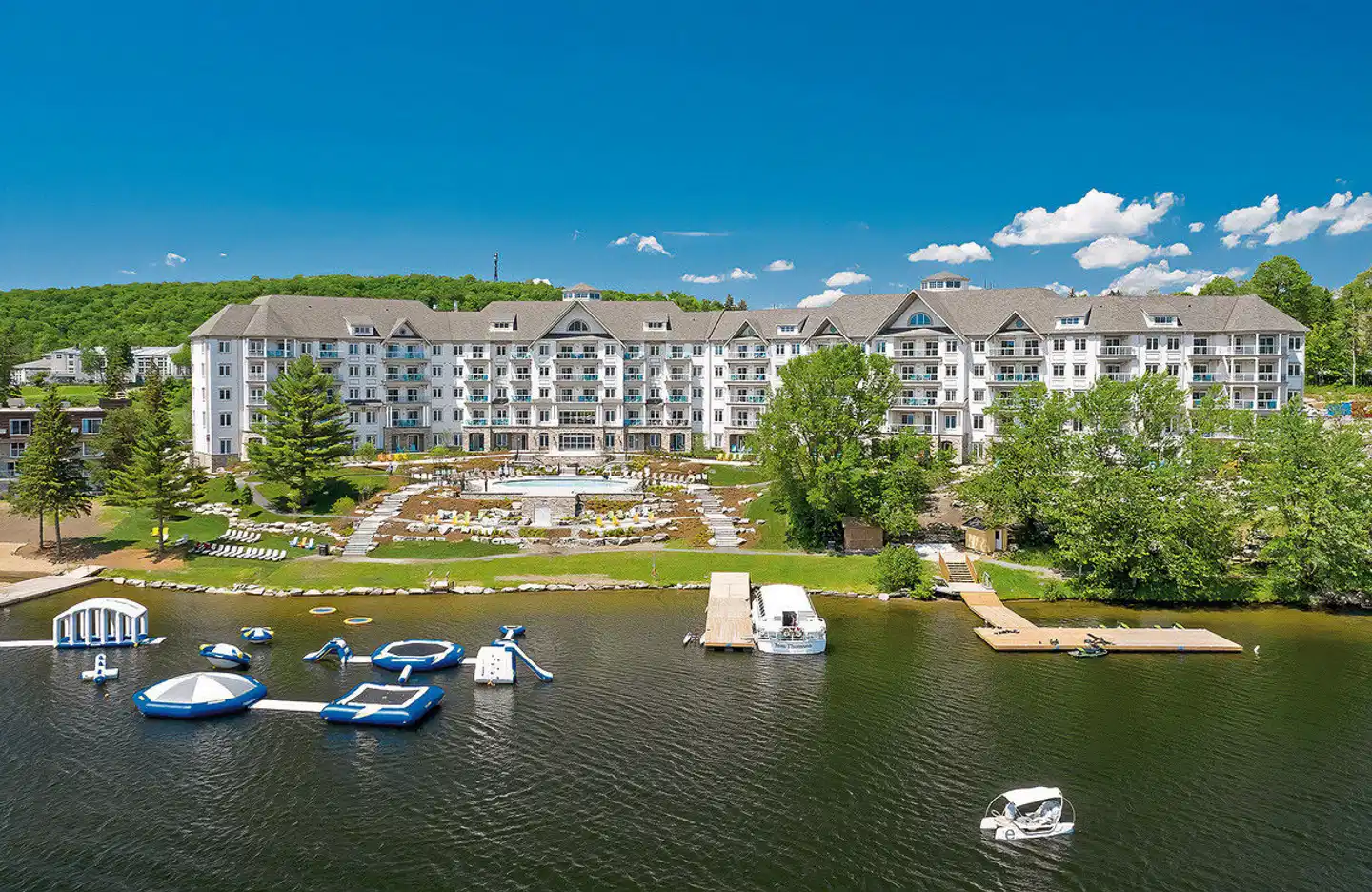 Deerhurst Resort Aussenansicht