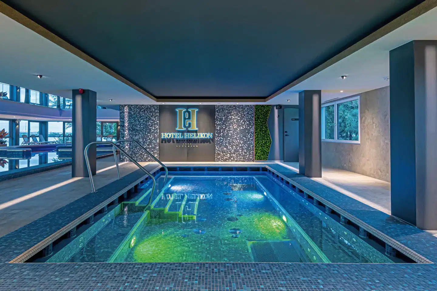 Hotel Helikon Hallenbad