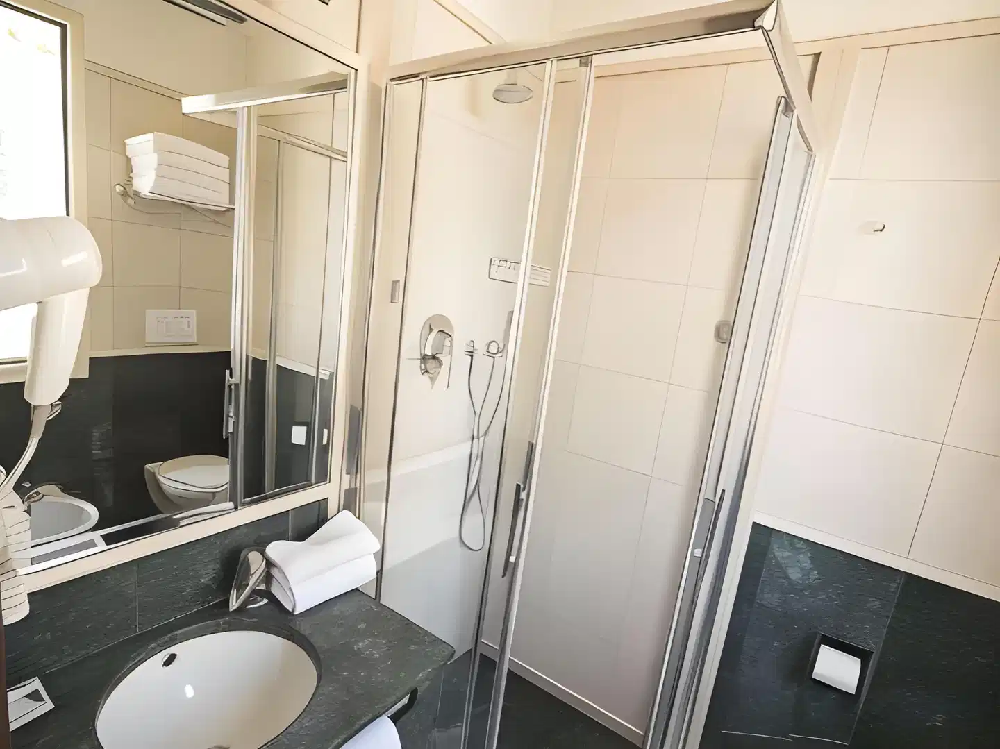 Hotel Donatello Badezimmer