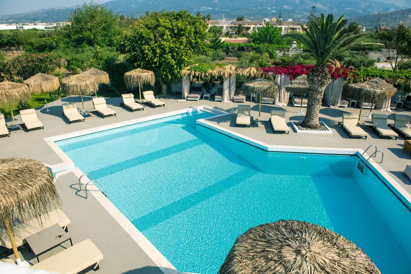 Golden Star Relax Hotel POOL