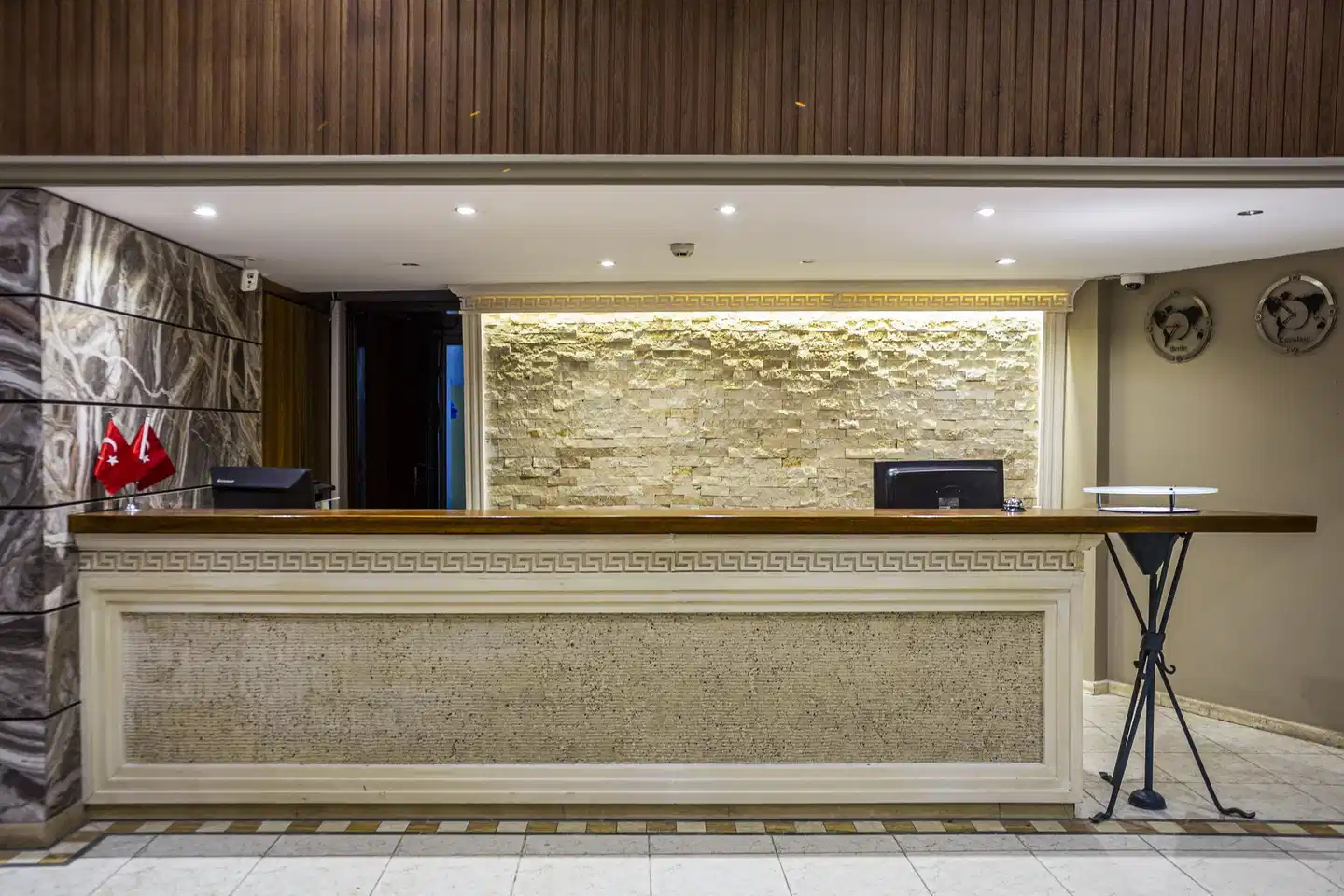 Suhan Seaport Hotel Lobby